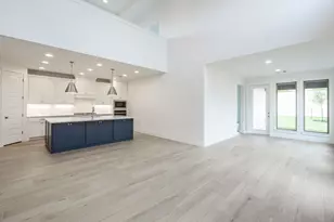 7002 Woodford Wy, Austin, TX 78744 - Photo 6