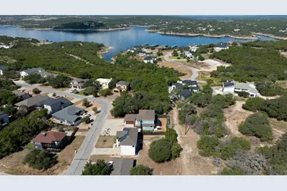 406 Summit Ridge Drive N, Lago Vista, TX 78645 - Photo 20