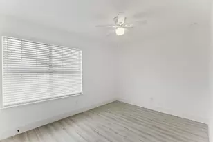 7300 Lazy Creek Dr, Austin, TX 78724 - Photo 20