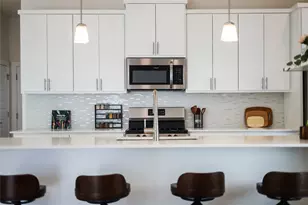 1209 E St Johns Ave, Austin, TX 78752 - Photo 4