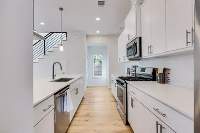 1209 E Saint Johns Avenue #A, Austin, TX 78752 - Photo 8