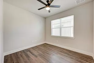 7714 Watson St, Austin, TX 78757 - Photo 10