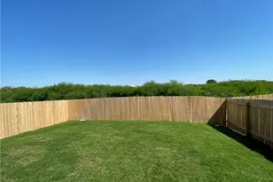 7412 Tonka Ln, Austin, TX 78744 - Photo 10