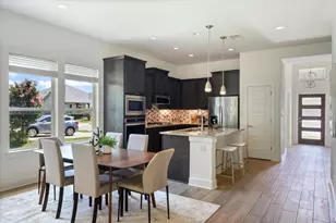 924 Centerra Hills Cir, Round Rock, TX 78665 - Photo 12