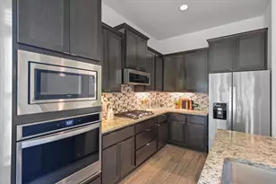 924 Centerra Hills Cir, Round Rock, TX 78665 - Photo 10