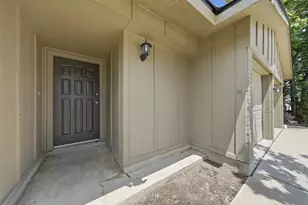 1913 Denfield Dr, Round Rock, TX 78664 - Photo 2