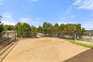 1051 Trailhead Cir, Dripping Springs, TX 78620 - Photo 34