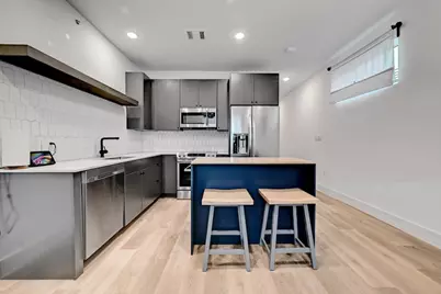 2709 E 5th Street #1303, Austin, TX 78702 - Photo 6