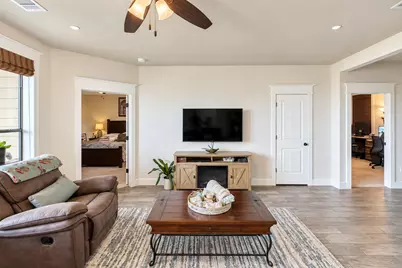 17808 Maritime Point Drive #202, Jonestown, TX 78645 - Photo 4