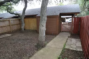 4 Deerfield Dr, Wimberley, TX 78676 - Photo 10