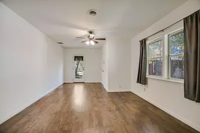 1601 E 19th Street, Georgetown, TX 78626 - Photo 10