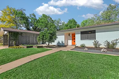 1601 E 19th Street, Georgetown, TX 78626 - Photo 2