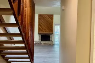 1504-B Summer Creek Dr, Austin, TX 78704 - Photo 4