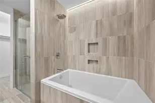 313 W 17th St, Austin, TX 78701 - Photo 8