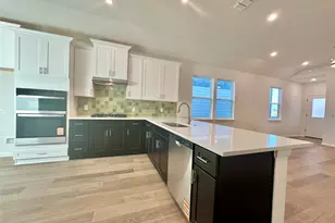 305 Porter Country Pkwy, Buda, TX 78610 - Photo 4