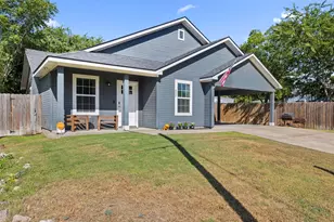 602 S Pierce St, Burnet, TX 78611 - Photo 2