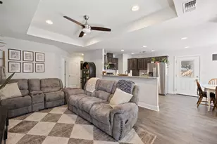 602 S Pierce St, Burnet, TX 78611 - Photo 4
