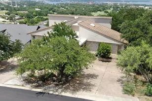 808 Ox Bow, Horseshoe Bay, TX 78657 - Photo 4