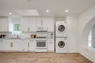 4202 N Hills Dr, Austin, TX 78731 - Photo 6