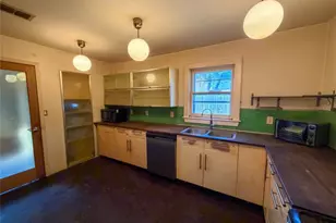 504 S Boundary St, Burnet, TX 78611 - Photo 10