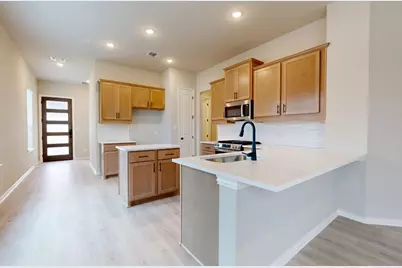 530 Darley Oak Drive, Dripping Springs, TX 78620 - Photo 2