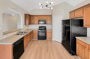 188 Valruth Dr, Kyle, TX 78640 - Photo 4