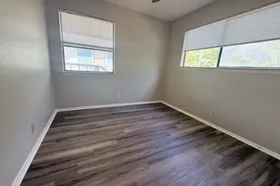 817 Lloyd Ln, Elgin, TX 78621 - Photo 14