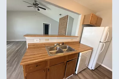 817 Lloyd Lane #A, Elgin, TX 78621 - Photo 4