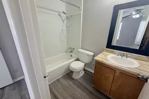 817 Lloyd Ln, Elgin, TX 78621 - Photo 12