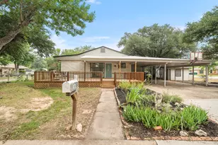 1700 W 7th St, Taylor, TX 76574 - Photo 1