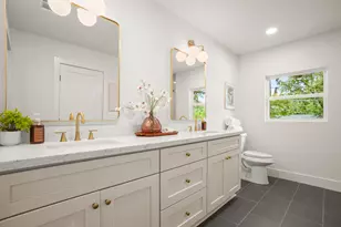 2204 Fair Oaks Dr, Austin, TX 78745 - Photo 20