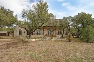 140 Barton Ranch Cir, Dripping Springs, TX 78620 - Photo 4