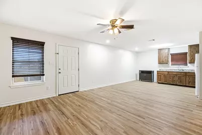 823 N Commerce Street #B, Lockhart, TX 78644 - Photo 12