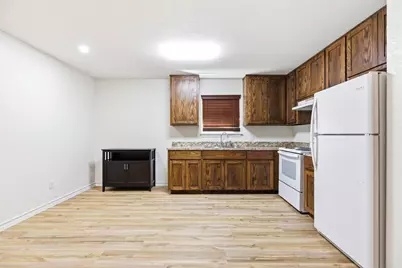 823 N Commerce Street #B, Lockhart, TX 78644 - Photo 10