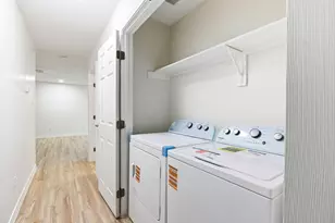 823 N Commerce St, Lockhart, TX 78644 - Photo 26