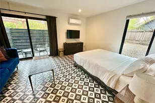 201 Academy Dr, Austin, TX 78704 - Photo 12