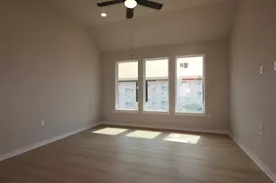 609 Clarissa St, Buda, TX 78610 - Photo 6