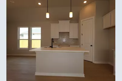 609 Clarissa Street, Buda, TX 78610 - Photo 4
