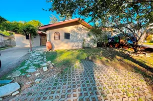 300 El Paso St, Austin, TX 78704 - Photo 2