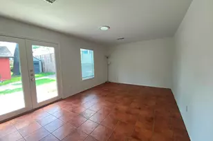 300 El Paso St, Austin, TX 78704 - Photo 4