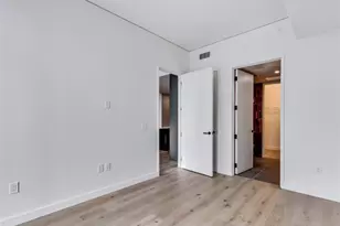 610 Davis St, Austin, TX 78701 - Photo 6