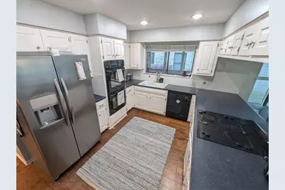 208 Crescent Bluff, Lakeway, TX 78734 - Photo 14