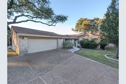 208 Crescent Bluff, Lakeway, TX 78734 - Photo 1