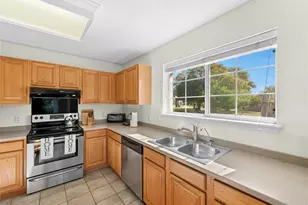 207 Calle Largo, Kyle, TX 78640 - Photo 10