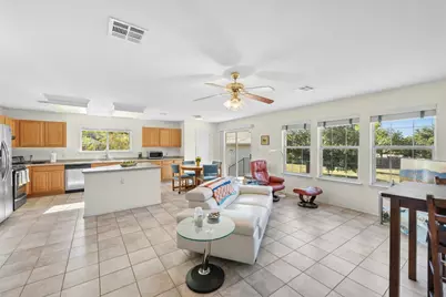 207 Calle Largo, Kyle, TX 78640 - Photo 8