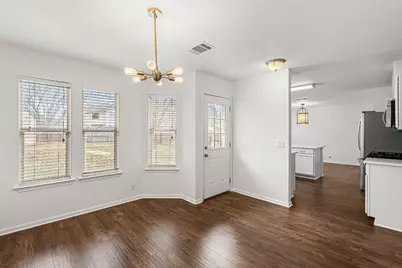 210 Summerside Avenue, Lockhart, TX 78644 - Photo 10