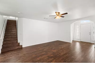 210 Summerside Avenue, Lockhart, TX 78644 - Photo 6