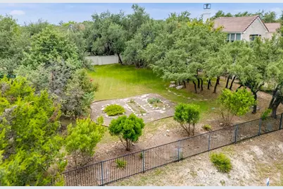 9 Wingreen Loop, The Hills, TX 78738 - Photo 1