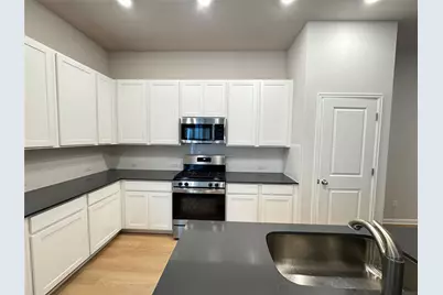 3000 Chisholm Trail Road #3, Round Rock, TX 78681 - Photo 4