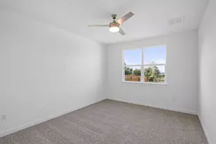 7911 Linda Michelle Ln, Austin, TX 78724 - Photo 16
